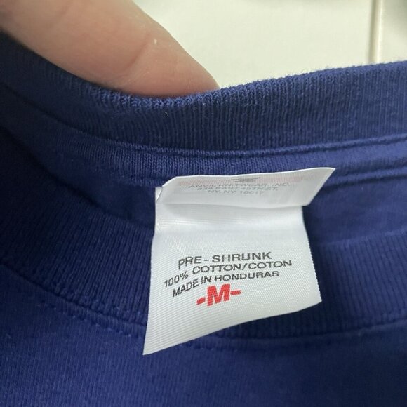 Jonas Brothers T-shirt Womens M 2009 Tour Purple Graphic Crewneck Tee - Picture 3 of 6